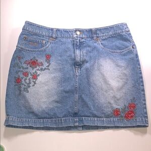 Vintage RALPH Lauren Denim Mini Skirt CrossStitch Floral Roses Embroidery 10 Y2K